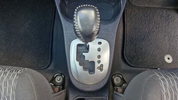Used Toyota Yaris 2014 for sale - 75194438: Photo 47