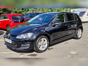 Volkswagen - Golf