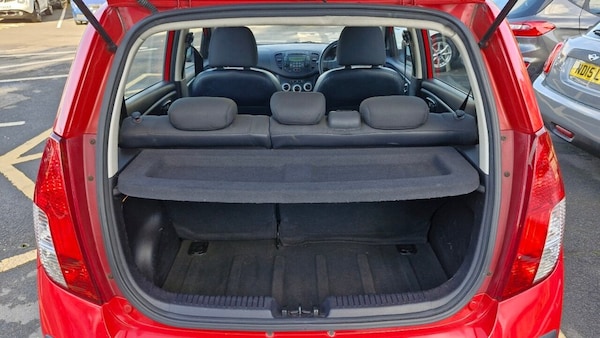 Used Hyundai i10 2010 for sale - 76185654: Photo 19