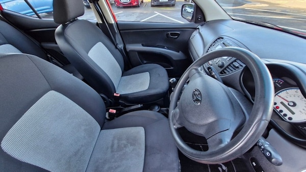 Used Hyundai i10 2010 for sale - 76185654: Photo 21