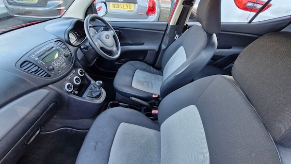 Used Hyundai i10 2010 for sale - 76185654: Photo 22