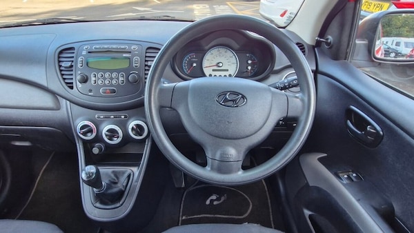 Used Hyundai i10 2010 for sale - 76185654: Photo 29