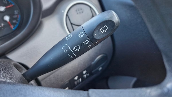 Used Hyundai i10 2010 for sale - 76185654: Photo 31