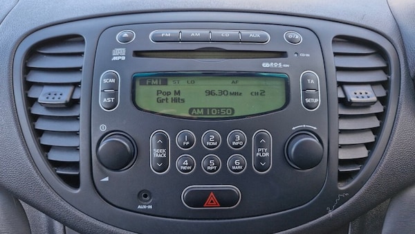 Used Hyundai i10 2010 for sale - 76185654: Photo 34