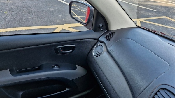 Used Hyundai i10 2010 for sale - 76185654: Photo 37
