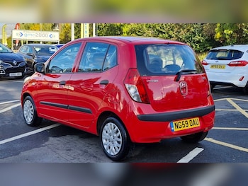 Used Hyundai i10 2010 for sale - 76185654: Photo 4