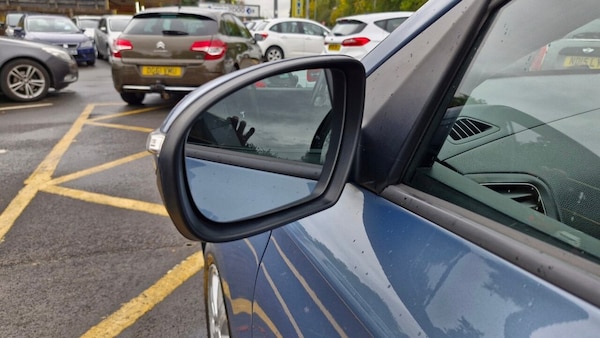 Used Hyundai i20 2018 for sale - 76256102: Photo 14