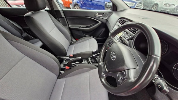 Used Hyundai i20 2018 for sale - 76256102: Photo 22