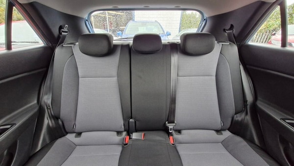 Used Hyundai i20 2018 for sale - 76256102: Photo 28