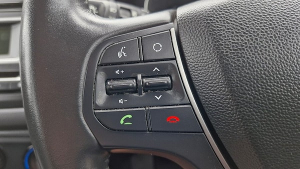 Used Hyundai i20 2018 for sale - 76256102: Photo 35