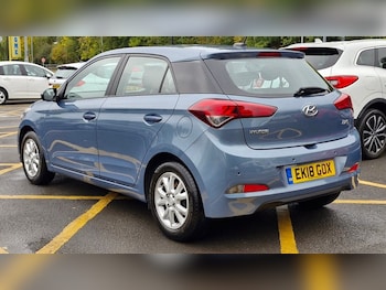 Used Hyundai i20 2018 for sale - 76256102: Photo 4