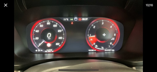 Used Volvo V60 2018 for sale - 76267432: Photo 10