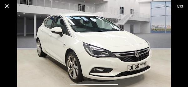 Used Vauxhall Astra 2018 for sale - 76210443: Photo 2