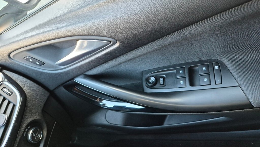 Used Vauxhall Astra 2018 for sale - 76210443: Photo 48