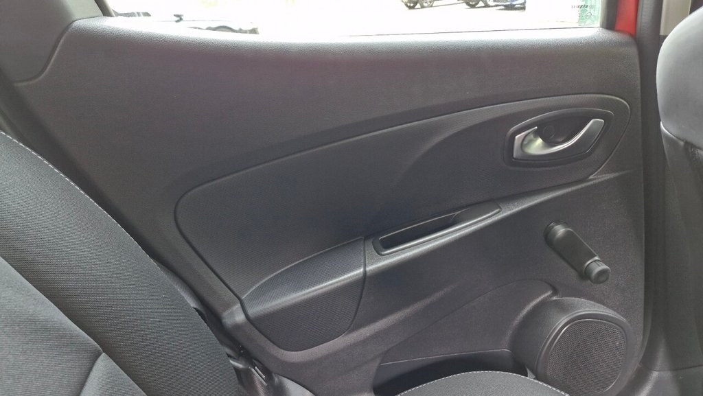 Used Renault Clio 2016 for sale - 76106144: Photo 26