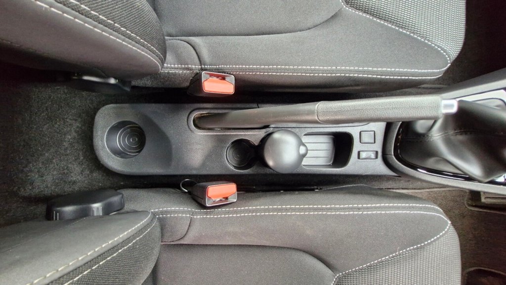 Used Renault Clio 2016 for sale - 76106144: Photo 50