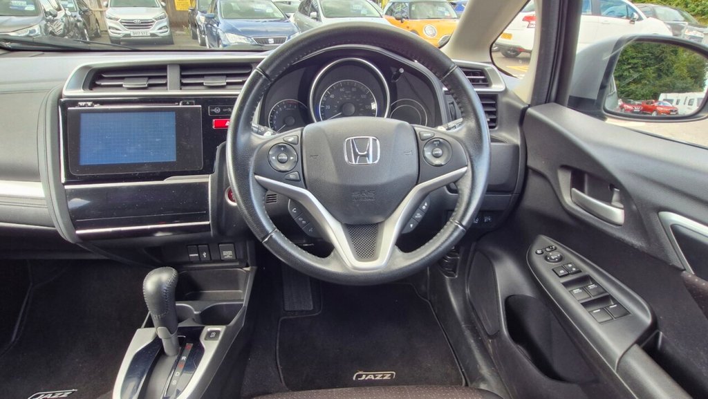 Used Honda Jazz 2015 for sale - 75924039: Photo 28