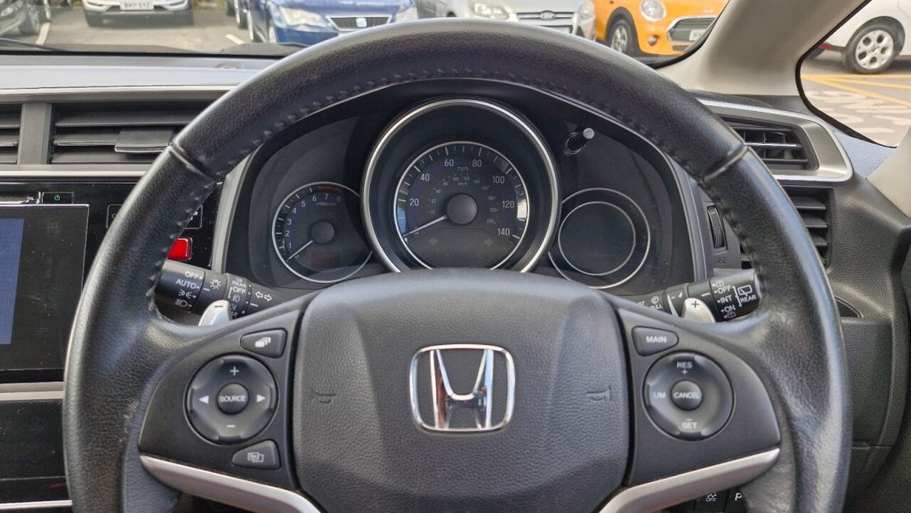 Used Honda Jazz 2015 for sale - 75924039: Photo 29