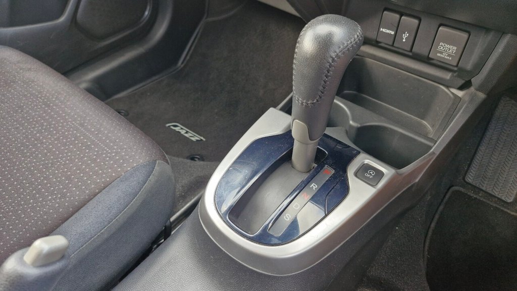 Used Honda Jazz 2015 for sale - 75924039: Photo 41