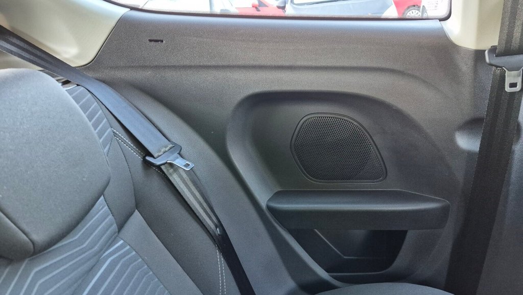 Used Ford Fiesta 2017 for sale - 76323445: Photo 25