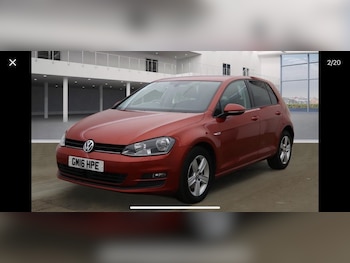 Volkswagen - Golf
