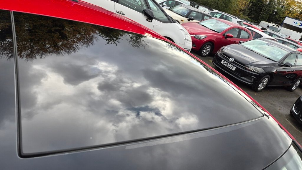 Used Volkswagen Golf 2016 for sale - 76210493: Photo 16