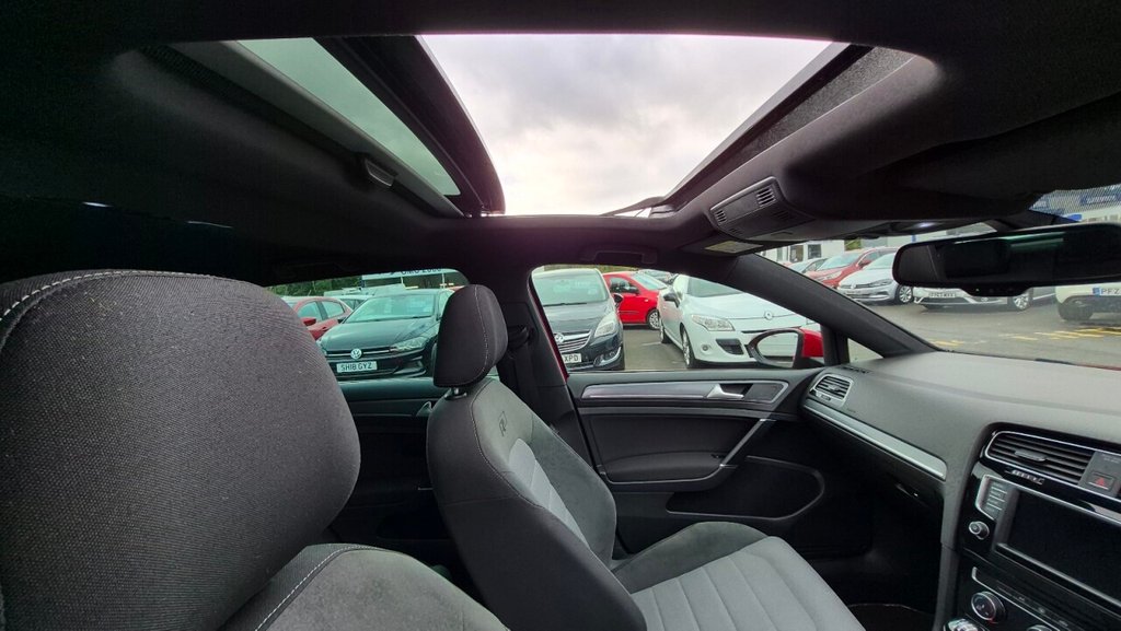 Used Volkswagen Golf 2016 for sale - 76210493: Photo 21