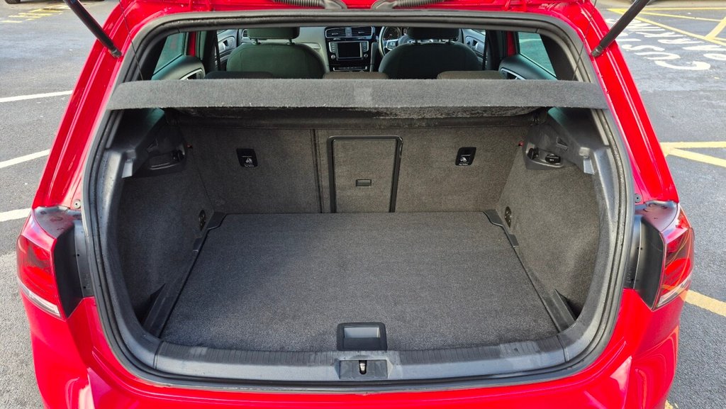 Used Volkswagen Golf 2016 for sale - 76210493: Photo 27