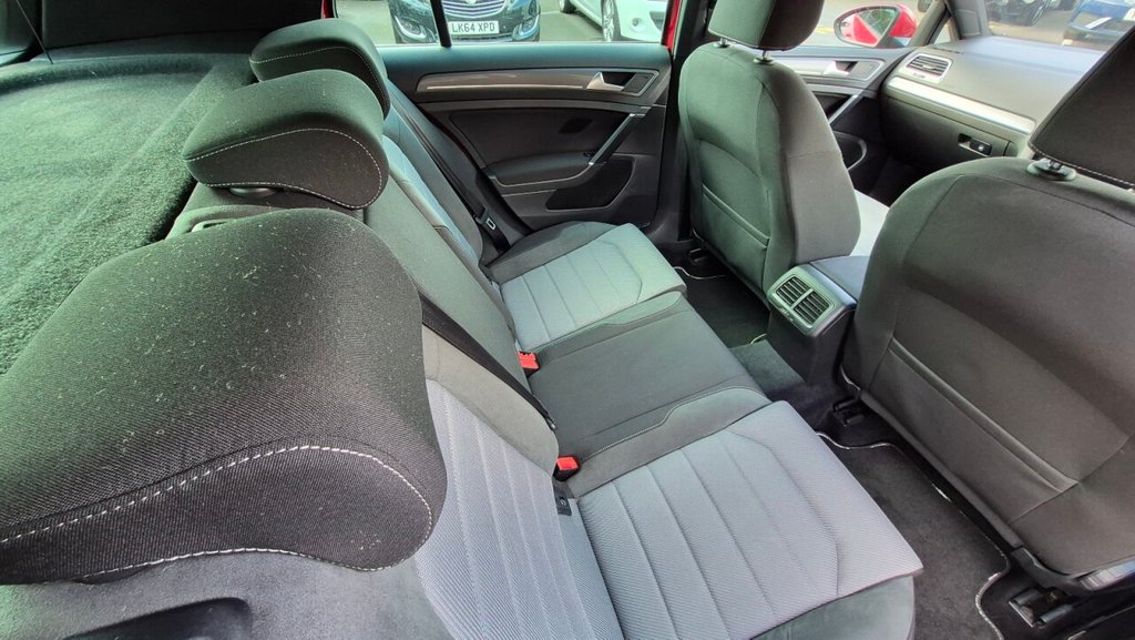 Used Volkswagen Golf 2016 for sale - 76210493: Photo 32