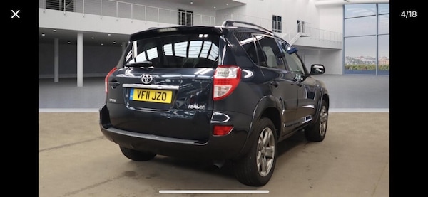 Used Toyota RAV4 2011 for sale - 74675514: Photo 4