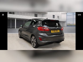Used Ford Fiesta 2018 for sale - 75924121: Photo