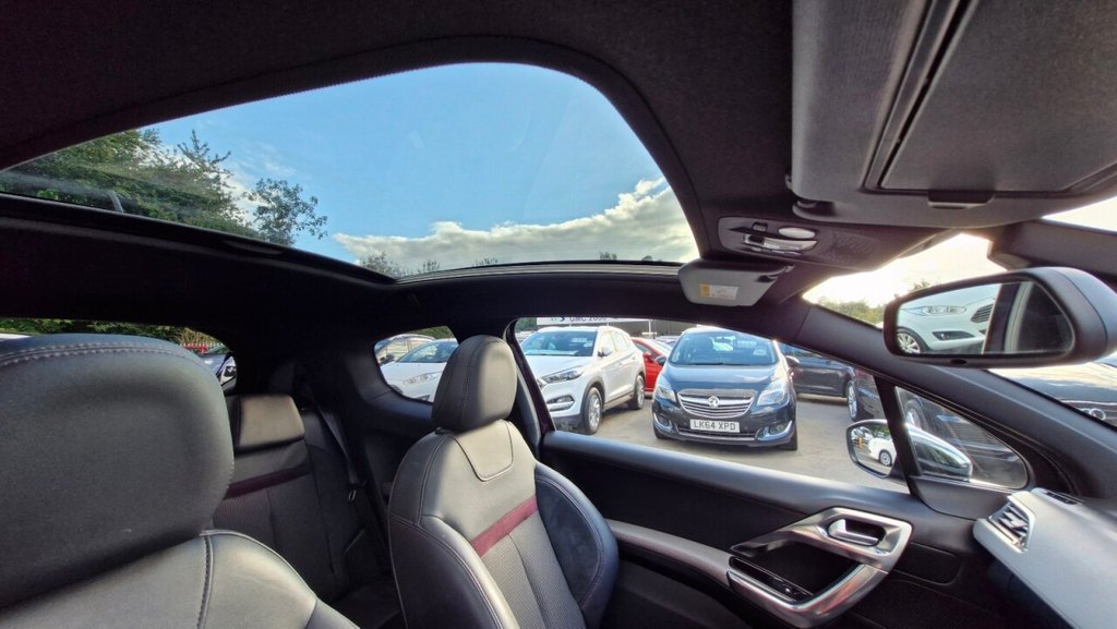 Used Peugeot 208 2014 for sale - 75798390: Photo 24