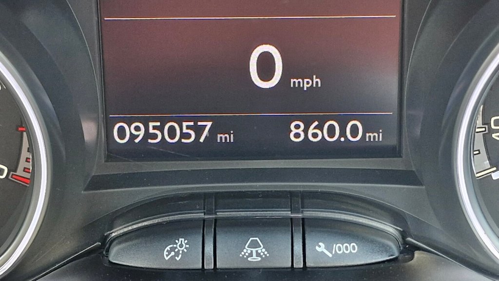 Used Peugeot 208 2014 for sale - 75798390: Photo 36