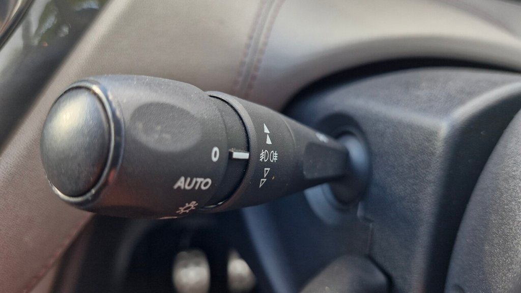 Used Peugeot 208 2014 for sale - 75798390: Photo 39