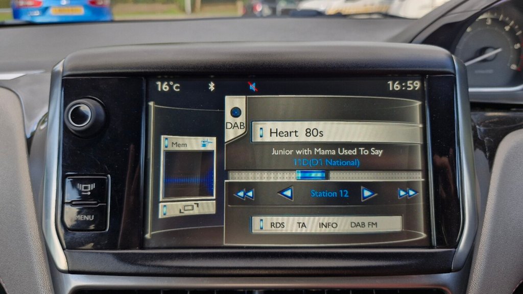 Used Peugeot 208 2014 for sale - 75798390: Photo 42