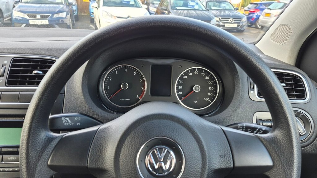 Used Volkswagen Polo 2010 for sale - 76267417: Photo 30