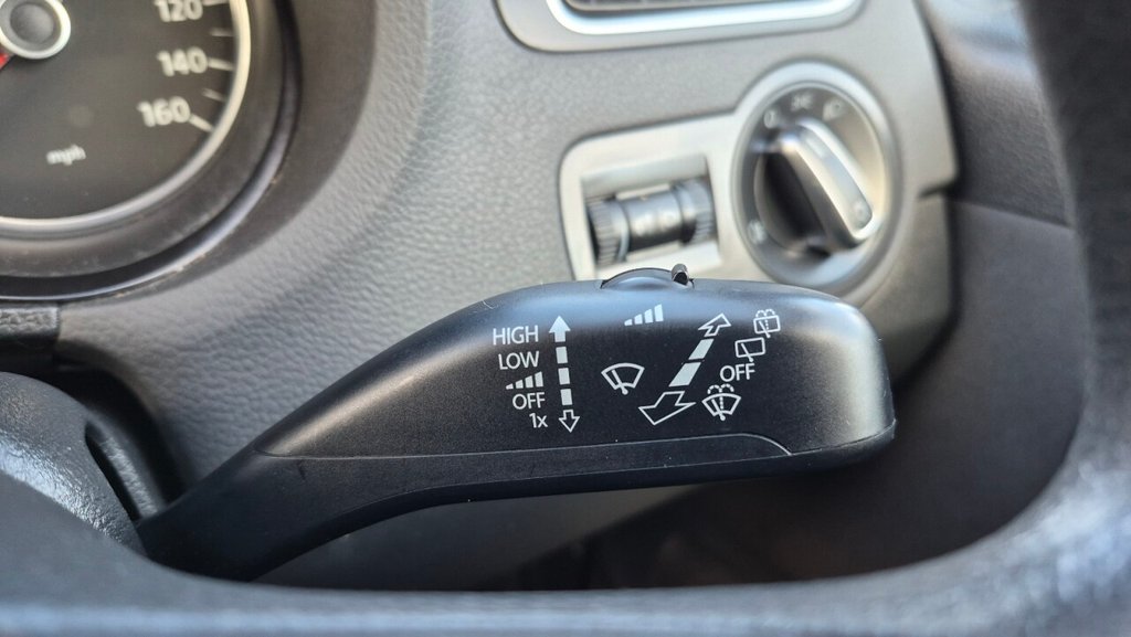 Used Volkswagen Polo 2010 for sale - 76267417: Photo 32