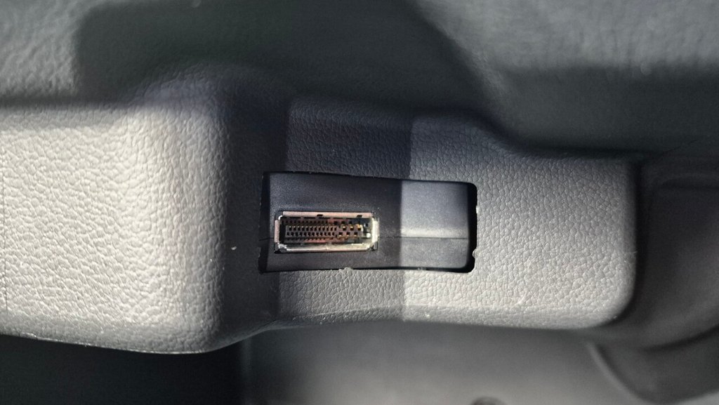 Used Volkswagen Polo 2010 for sale - 76267417: Photo 38