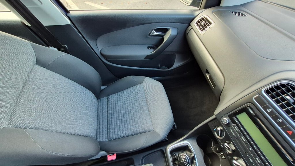 Used Volkswagen Polo 2010 for sale - 76267417: Photo 42