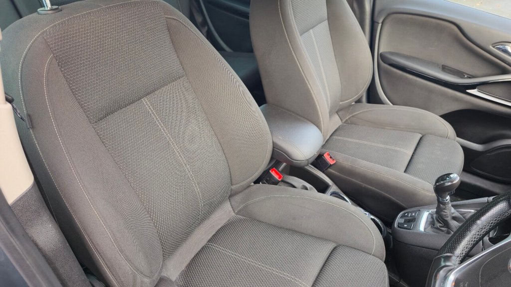 Used Vauxhall Zafira 2015 for sale - 76520613: Photo 4