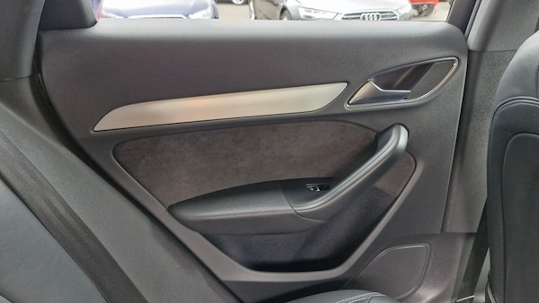 Used Audi Q3 2015 for sale - 76266542: Photo 25