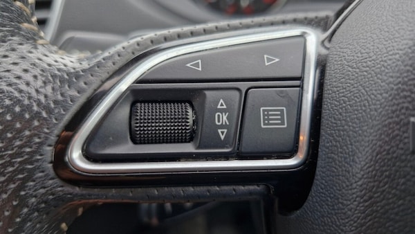 Used Audi Q3 2015 for sale - 76266542: Photo 32