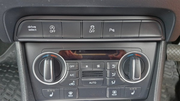 Used Audi Q3 2015 for sale - 76266542: Photo 39