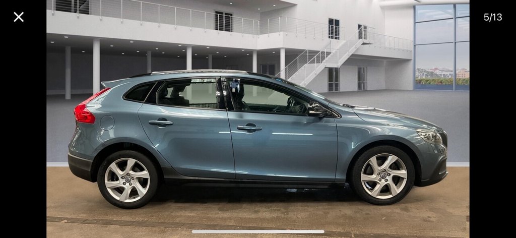 Used Volvo V40 2013 for sale - 76396243: Photo 5