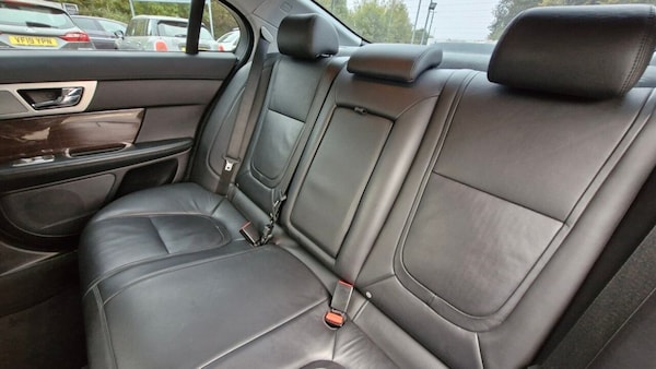 Used Jaguar XF 2011 for sale - 76304153: Photo 26
