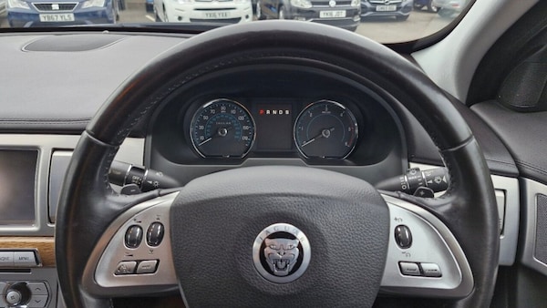 Used Jaguar XF 2011 for sale - 76304153: Photo 34