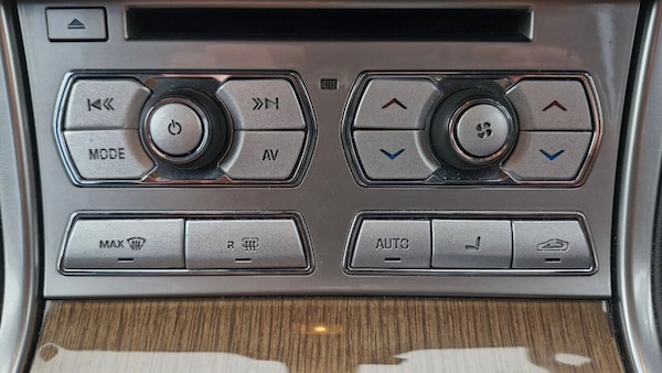 Used Jaguar XF 2011 for sale - 76304153: Photo 47