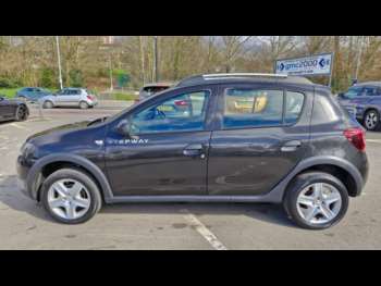 Used Dacia Sandero Stepway 2014 for sale - 74245796: Photo