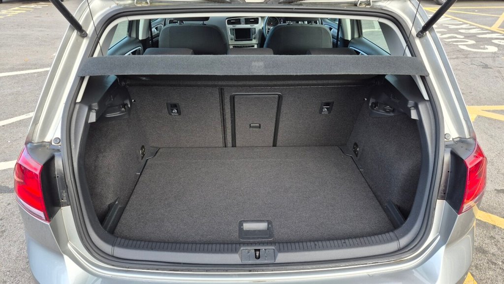 Used Volkswagen Golf 2015 for sale - 76235779: Photo 20