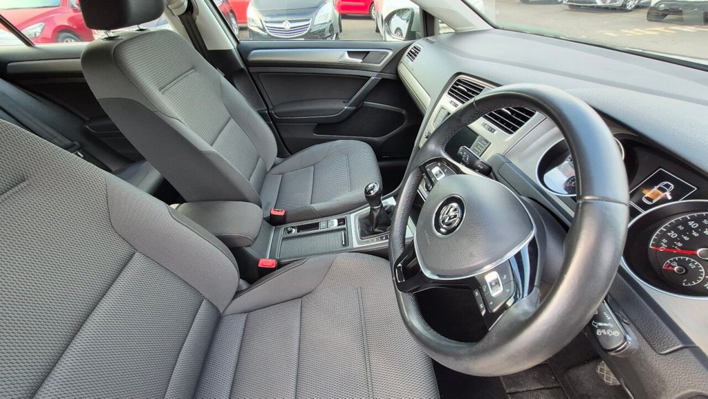 Used Volkswagen Golf 2015 for sale - 76235779: Photo 22